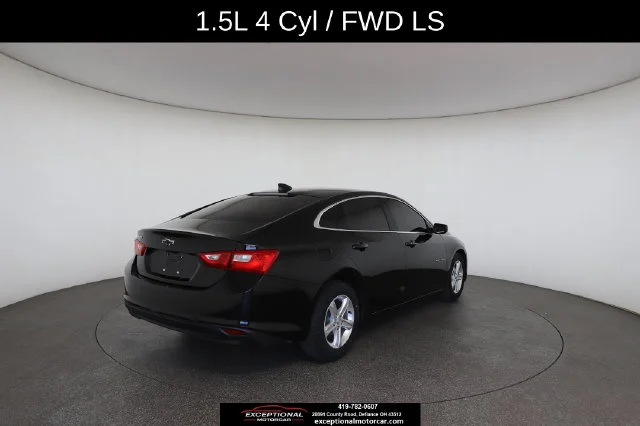 Used 2022 Black Chevrolet LS image 17