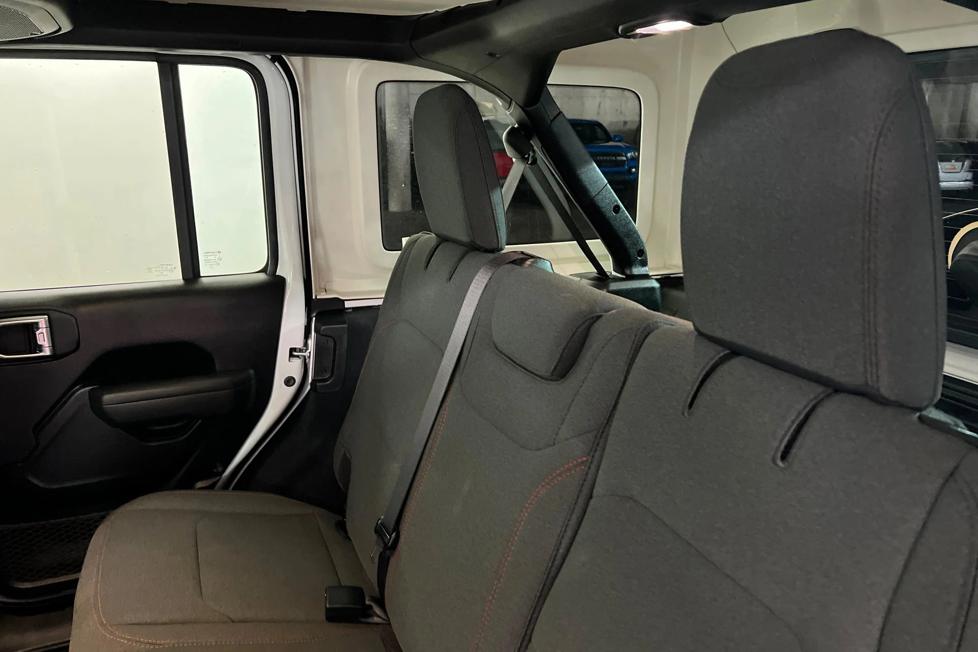 Used 2026 Bright White Clearcoat Jeep Rubicon image 20
