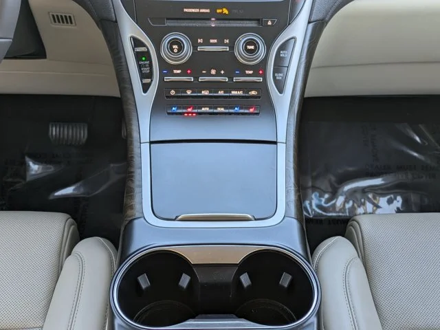 Certified Used 2019 Mocha Lincoln Reserve image 19