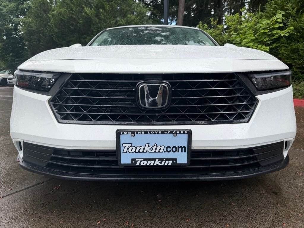 Used 2023 Platinum White Honda EX image 8