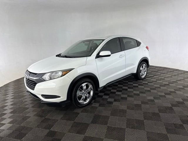 Used 2018 White Honda LX image 5