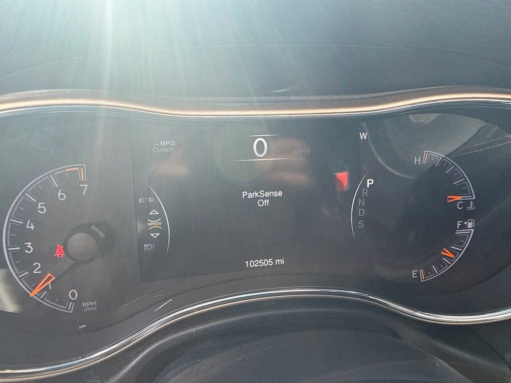 Used 2014 Gray Jeep Limited image 7