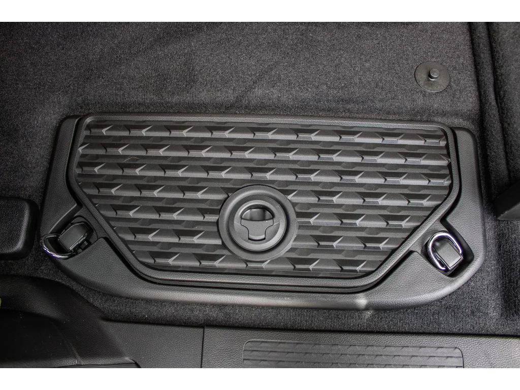 New 2026 Bright White Clearcoat Ram Laramie image 40