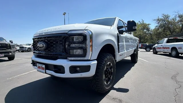 New 2026 White Ford Lariat image 9