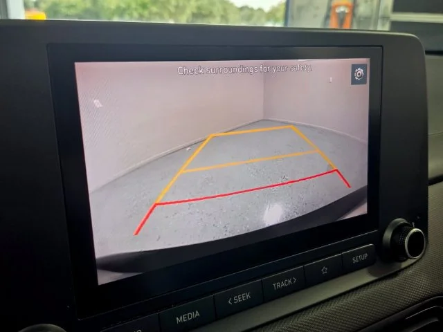 Used 2021 Silver Hyundai SEL Plus image 19