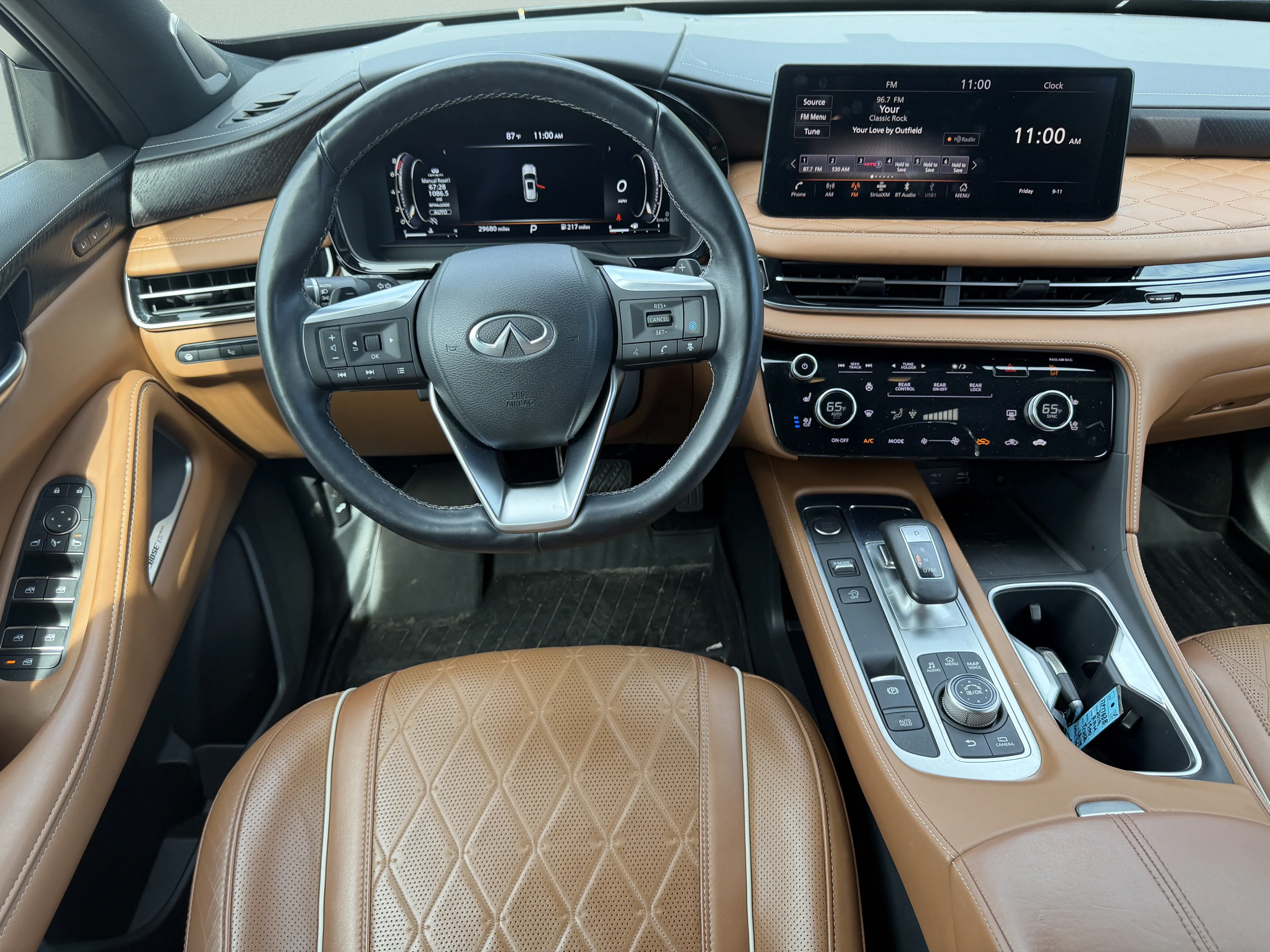 Used 2023 Warm Titanium/Black Obsidian INFINITI AUTOGRAPH image 22