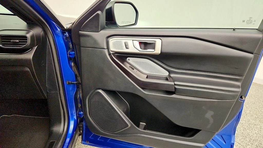 Used 2020 Atlas Blue Metallic Ford ST 4WD image 23