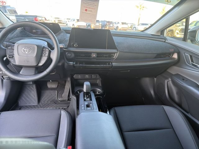 2026 Toyota Prius XLE - Photo 14