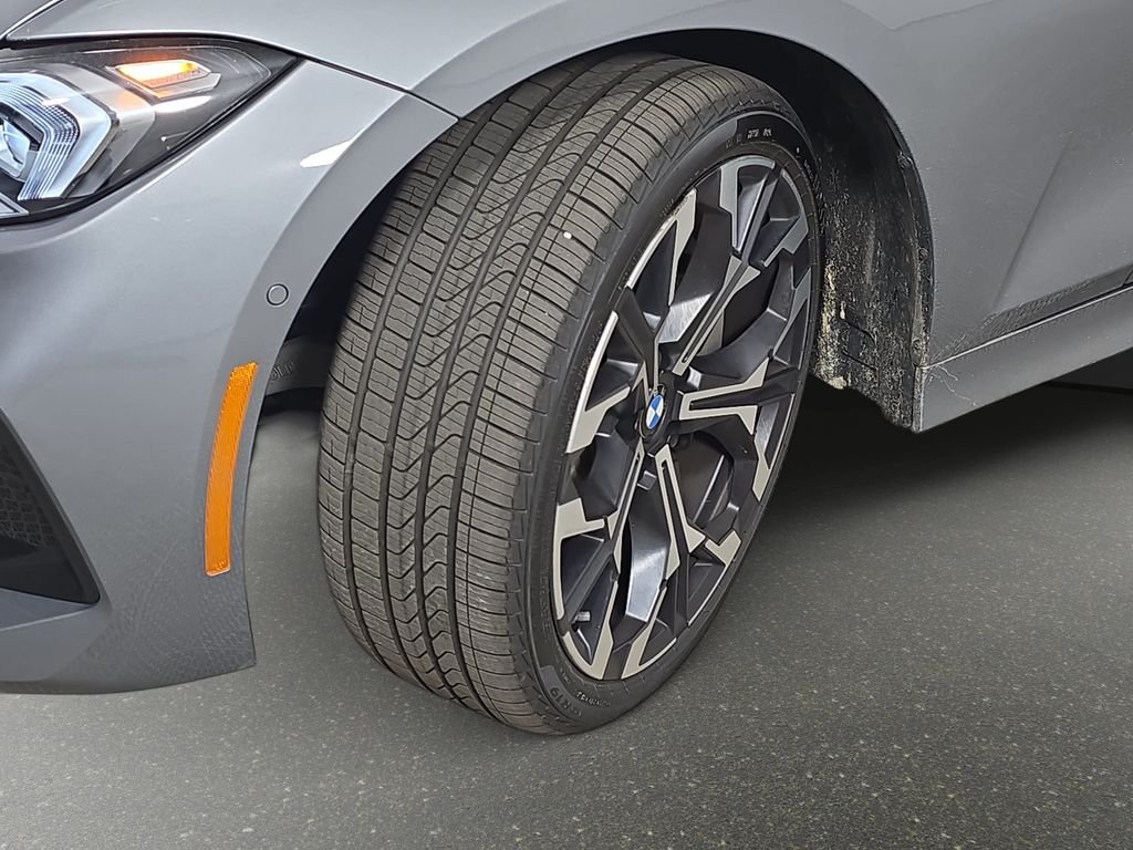 2025 BMW 3 Series 330i - Photo 36