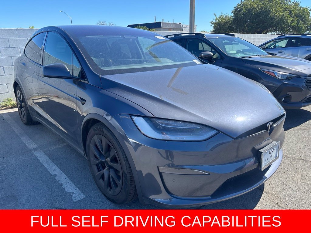 Used 2023  Tesla Standard Range image 3