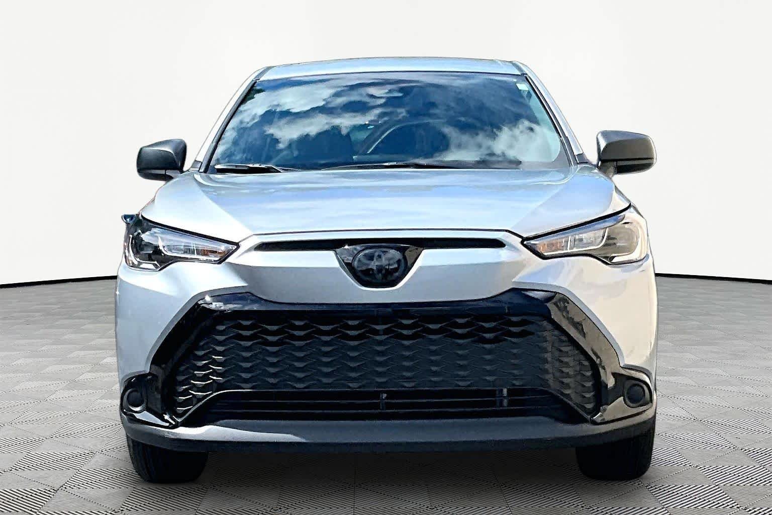 Certified Used 2023 Sonic Silver Toyota Hybrid S image 4