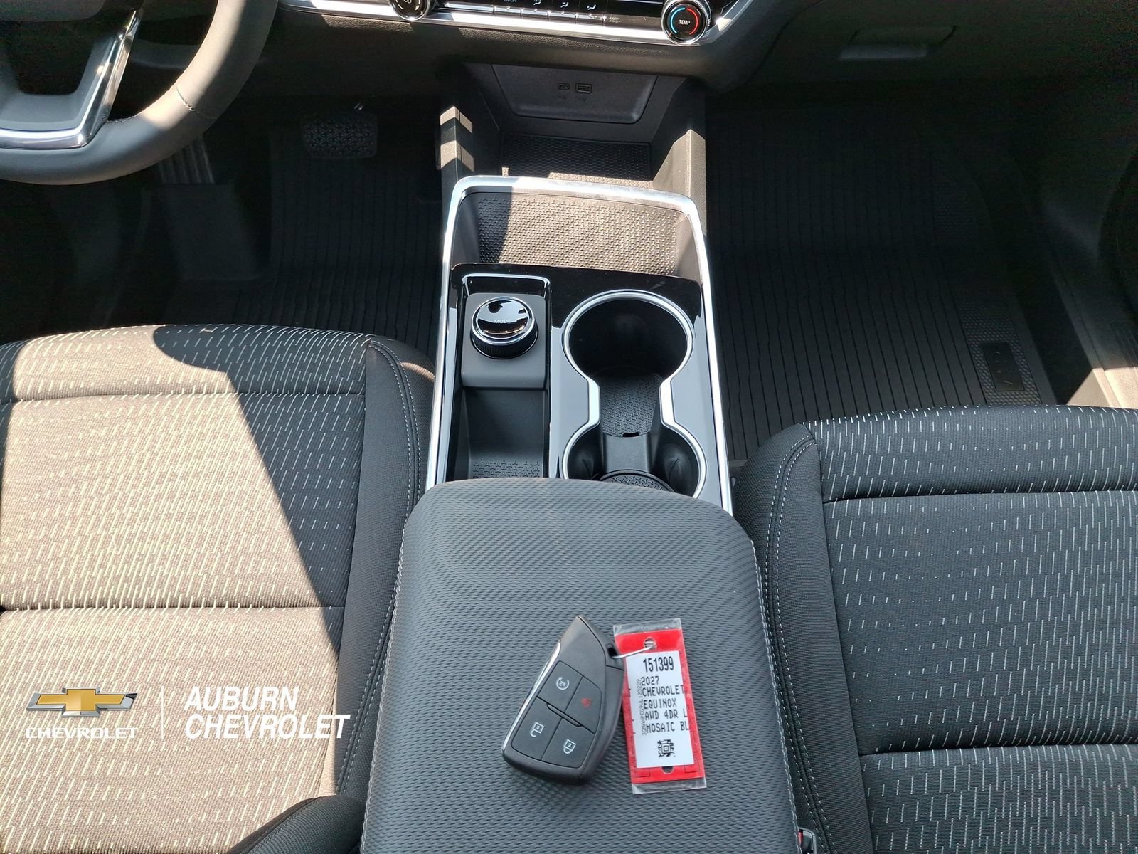 2027 Chevrolet Equinox LT - Photo 12