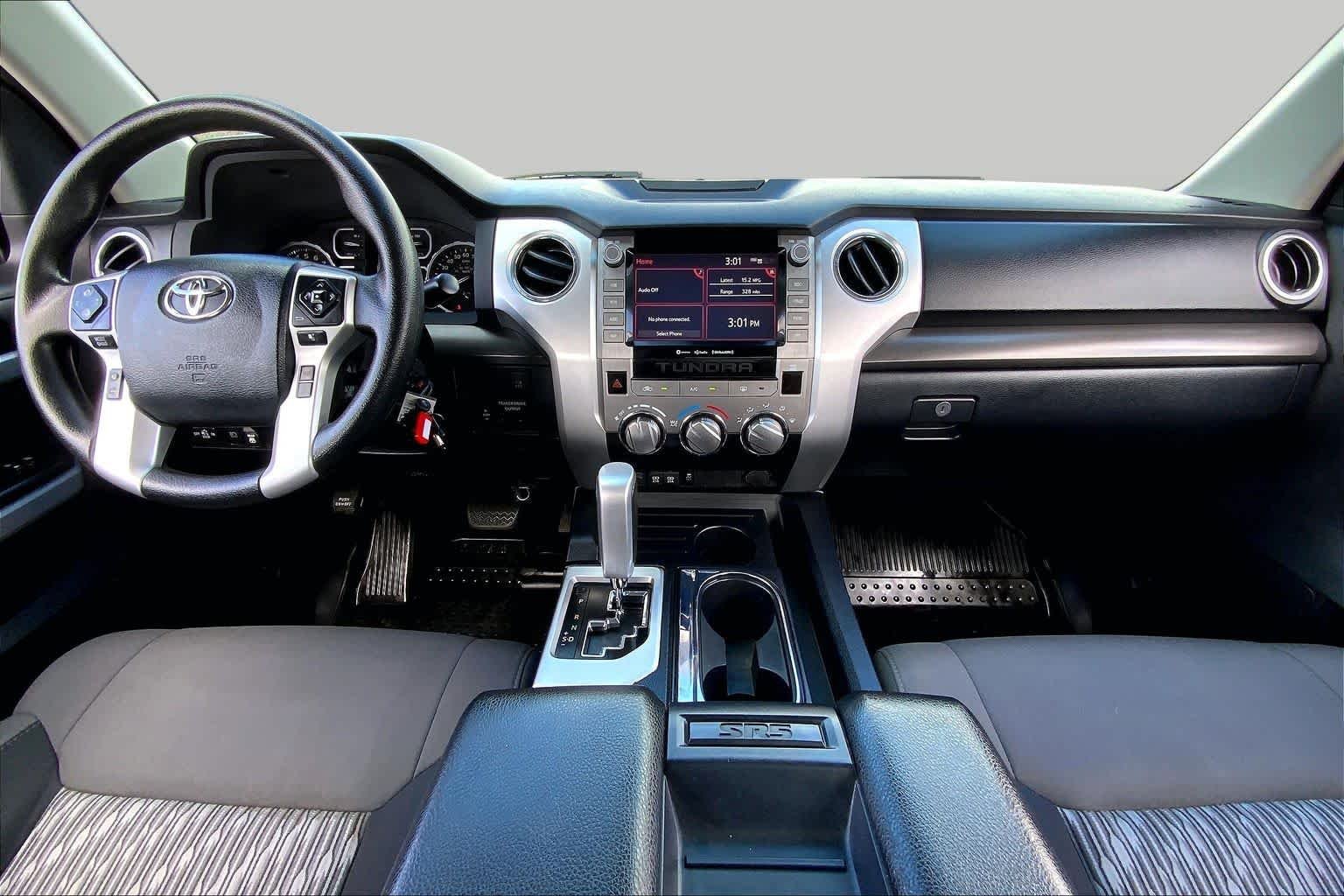 Used 2020 Super White Toyota SR5 image 15