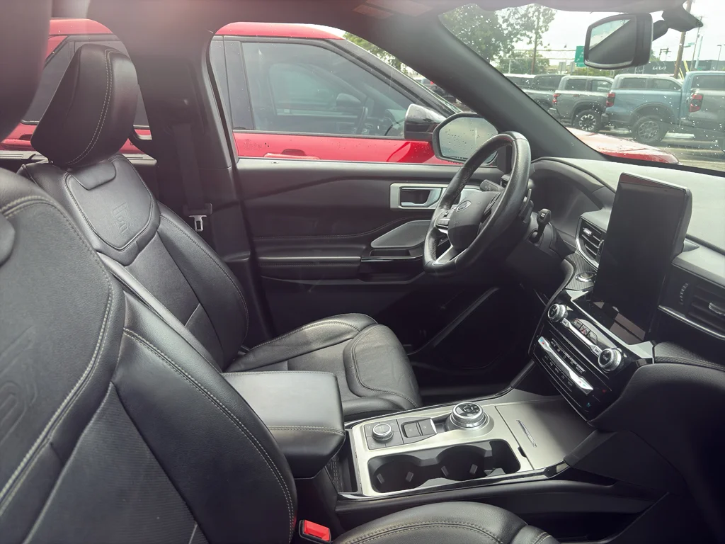 Used 2024 Carbonized Gray Metallic Ford ST image 4