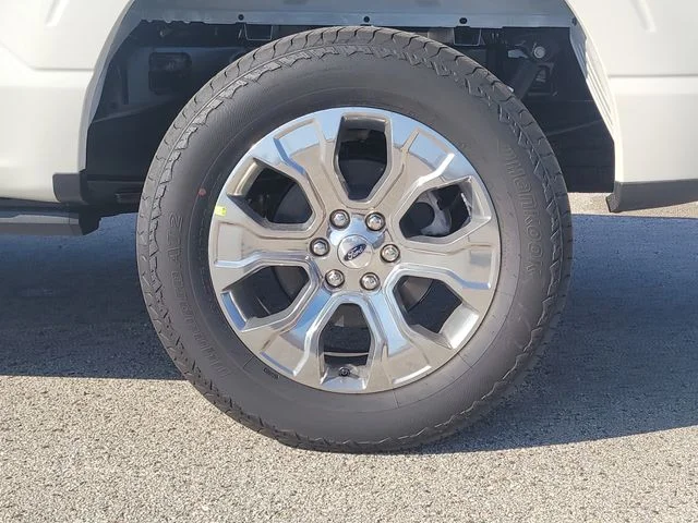 New 2026 White Metallic Ford Platinum image 8