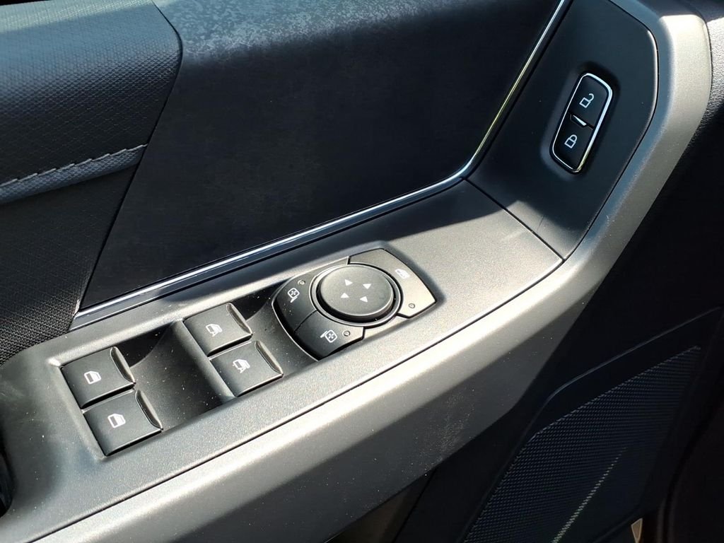 New 2026 Agate Black Metallic Ford XLT image 20