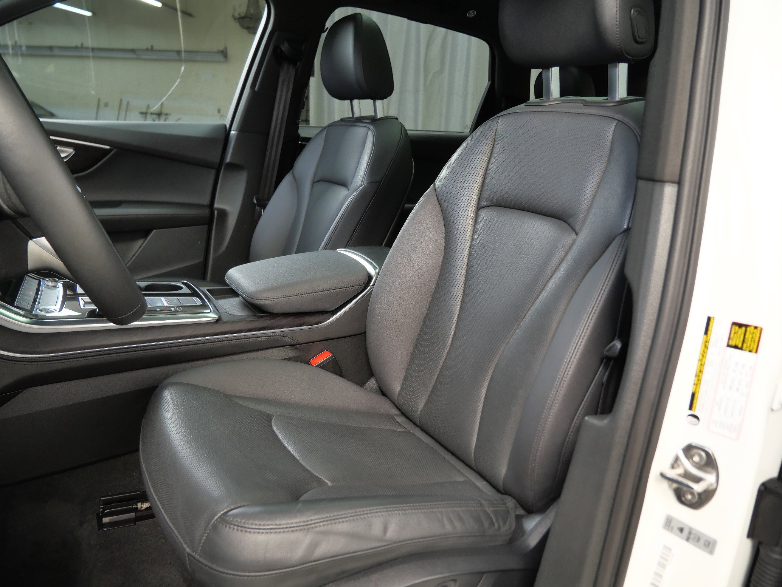 Used 2023 CARRARA WHITE Audi Premium Plus image 3