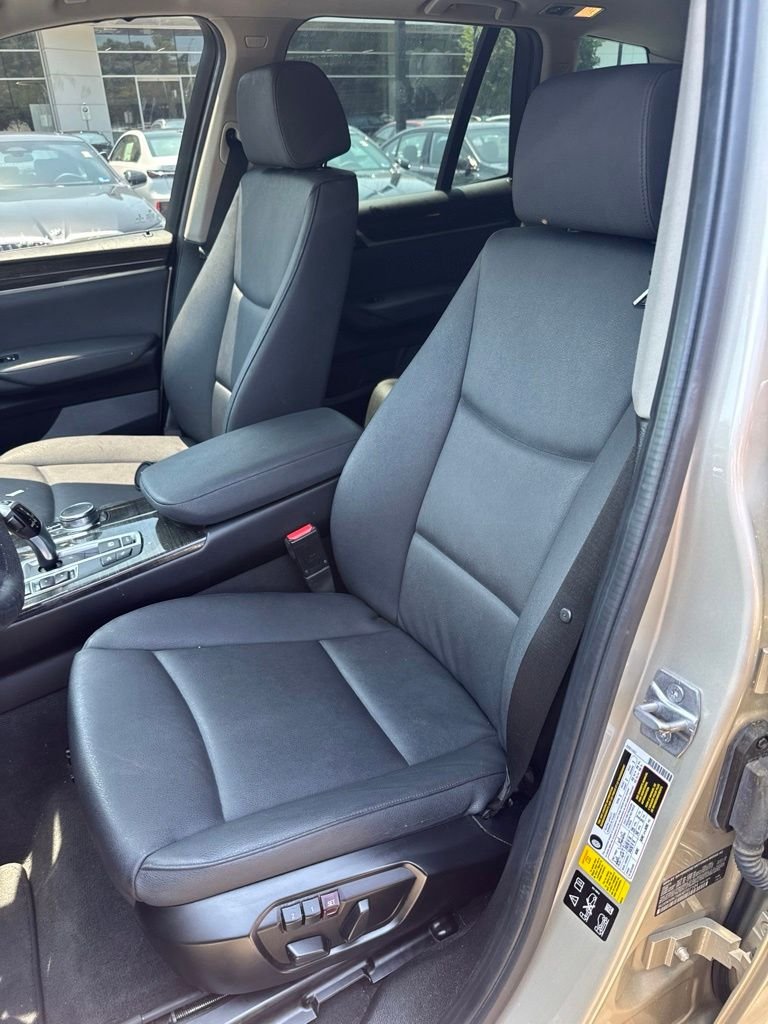 Used 2017 Silver BMW xDrive28i image 7