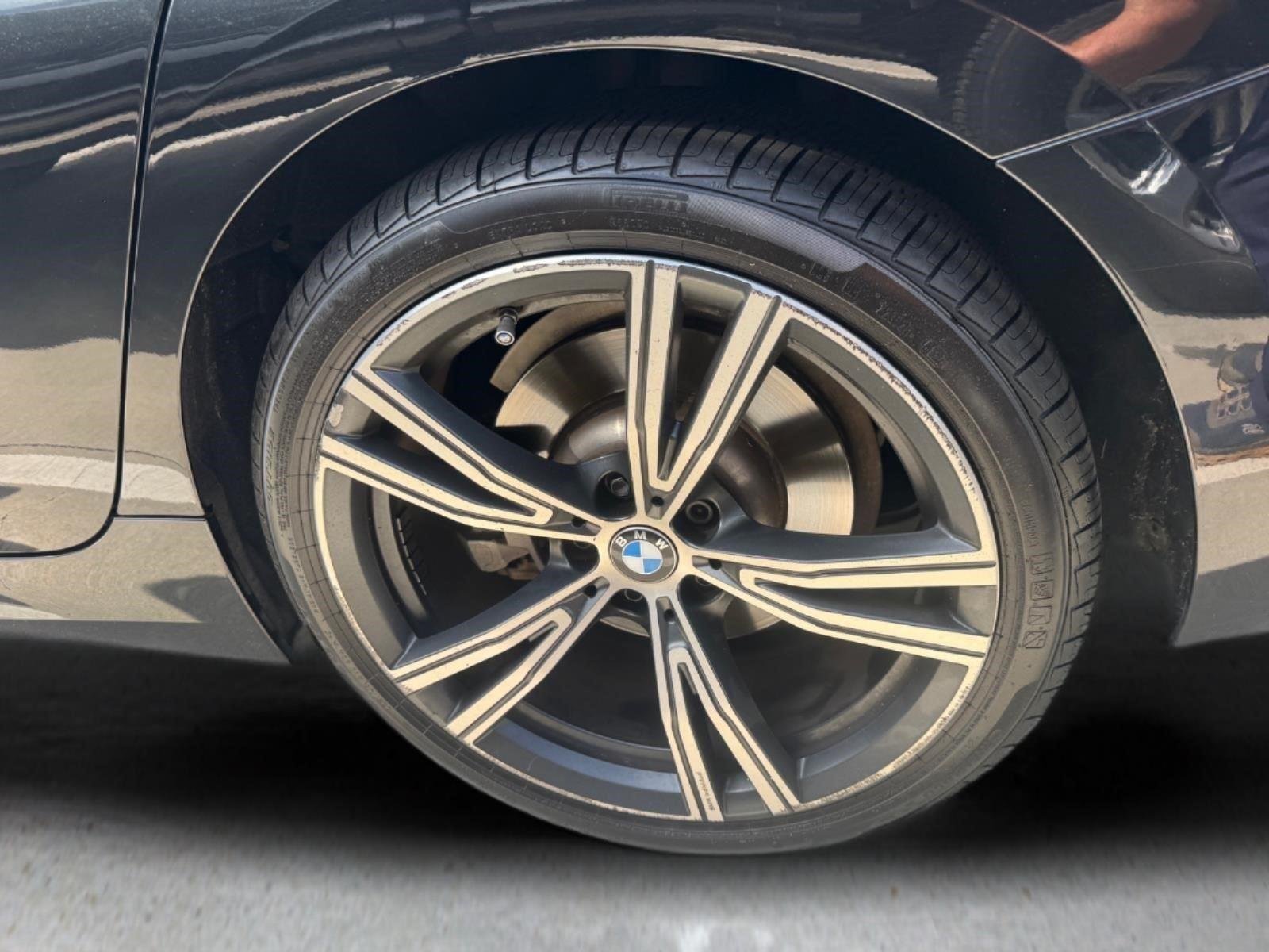 Used 2020 Black Sapphire Metallic BMW 330i image 7