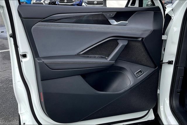 2025 Volkswagen Tiguan SE - Photo 23