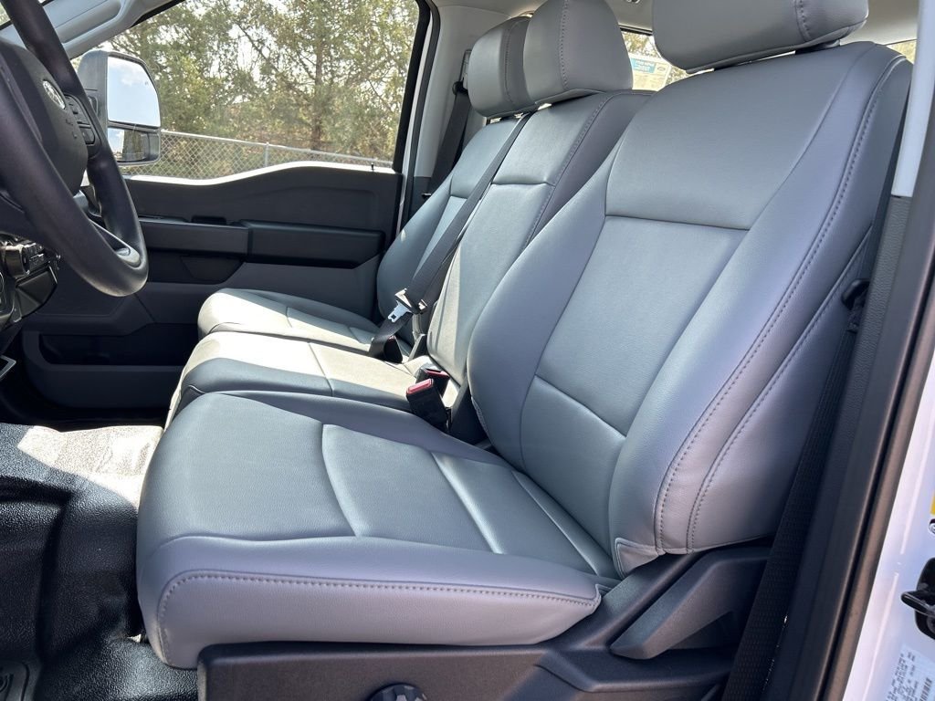 New 2026 Oxford White Ford XL image 32