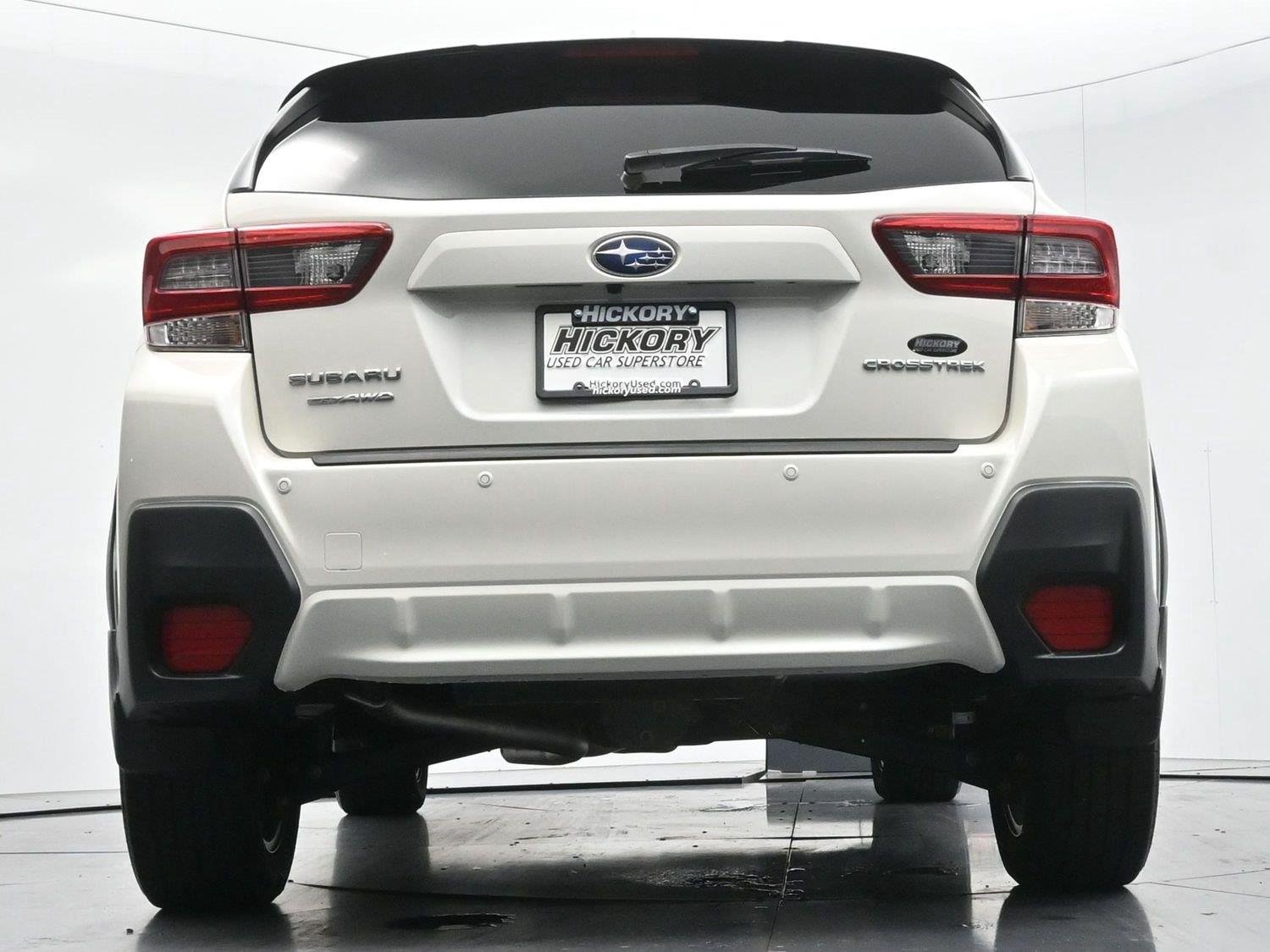 Used 2022 Crystal White Pearl Subaru Limited image 47