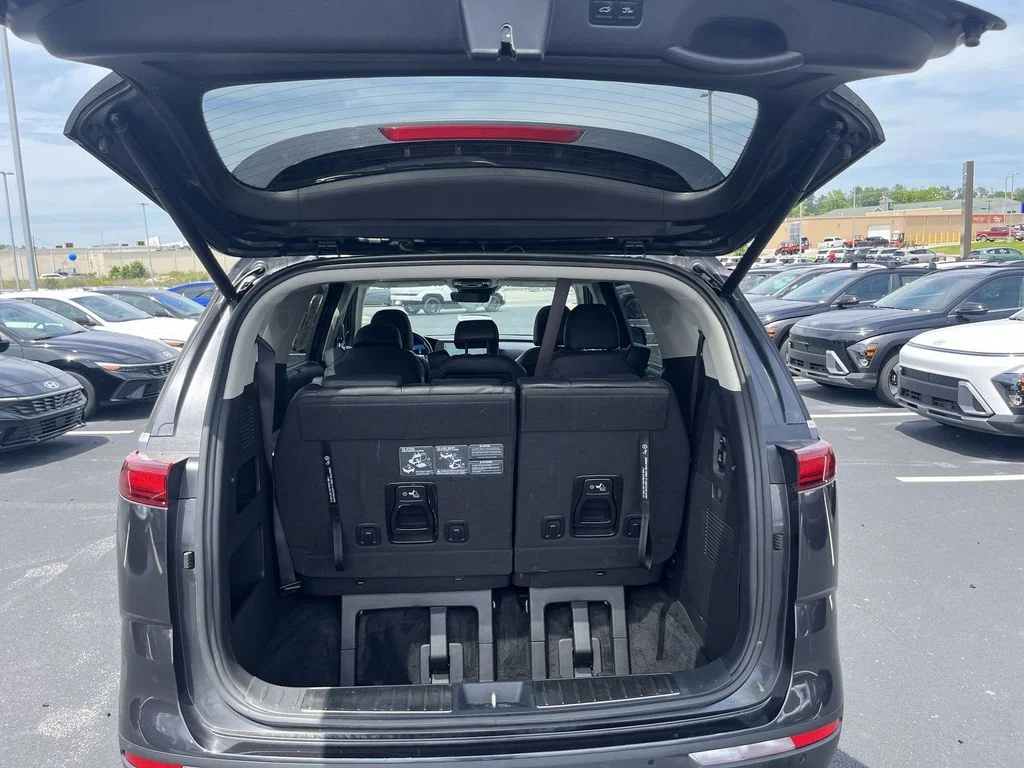 Used 2023 Gray Kia SX Prestige image 27