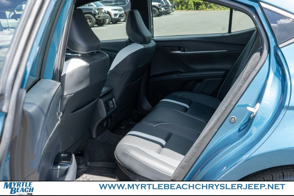 Used 2025 Ocean Toyota SE image 13