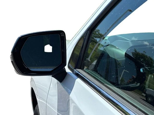 New 2026 Polar White Tricoat Chevrolet Premier image 10