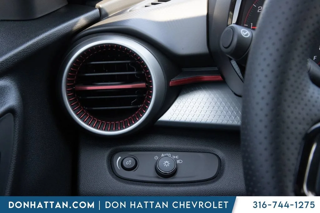 2026 Chevrolet Trax RS - Photo 9
