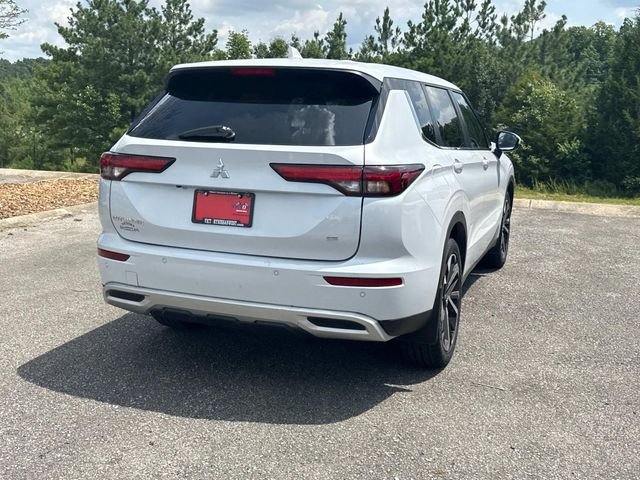 Used 2024  Mitsubishi SE image 4