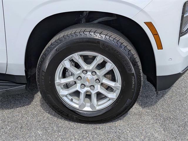 2025 Chevrolet Suburban LS - Photo 36
