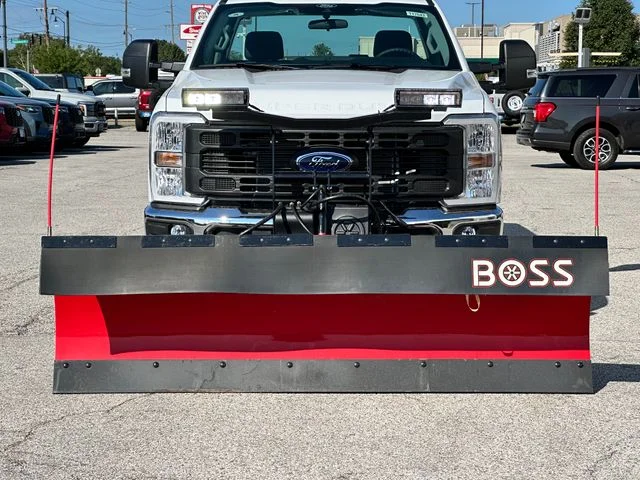 New 2026 Oxford White Ford XL image 2