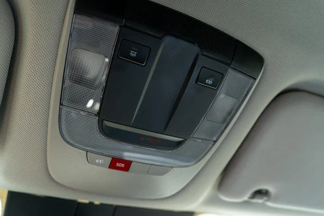 Used 2025 Black Kia EX image 39