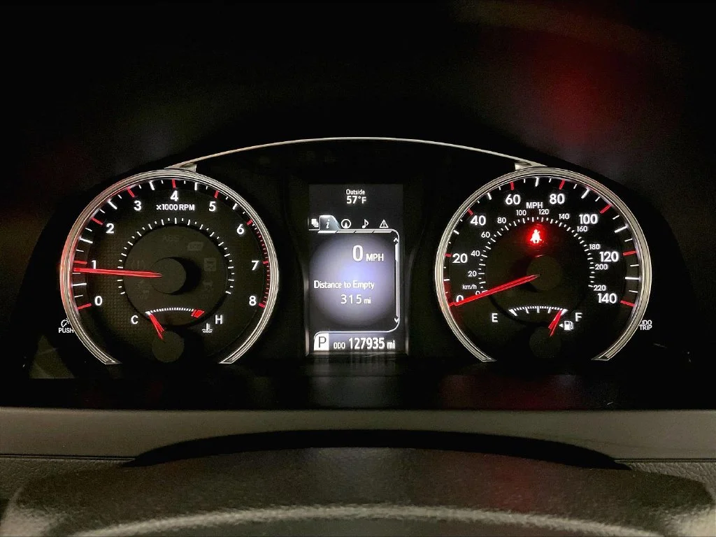 Used 2016 Blue Toyota XSE V6 image 24
