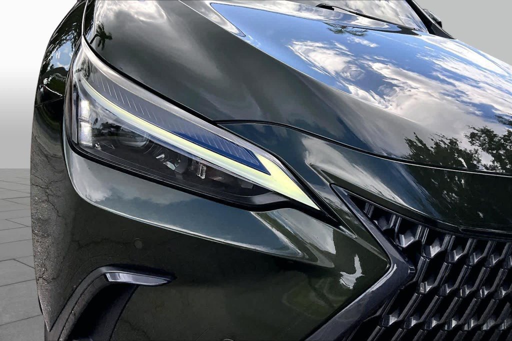 Used 2023 Green Lexus 350h Premium image 28