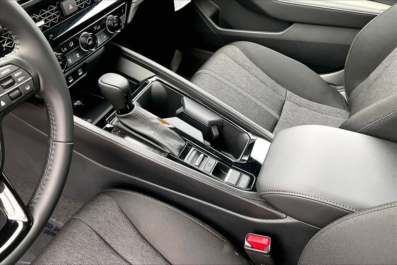 2026 Honda Accord Hybrid Sport - Photo 17