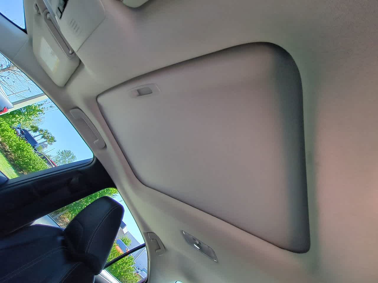 2022 Toyota Corolla XLE - Photo 19