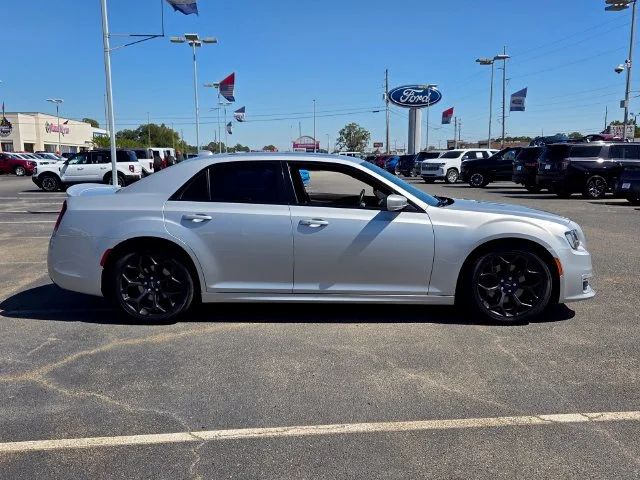 Used 2020 Silver Chrysler S image 9