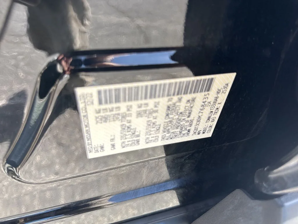Used 2023 Black Nissan SL image 38