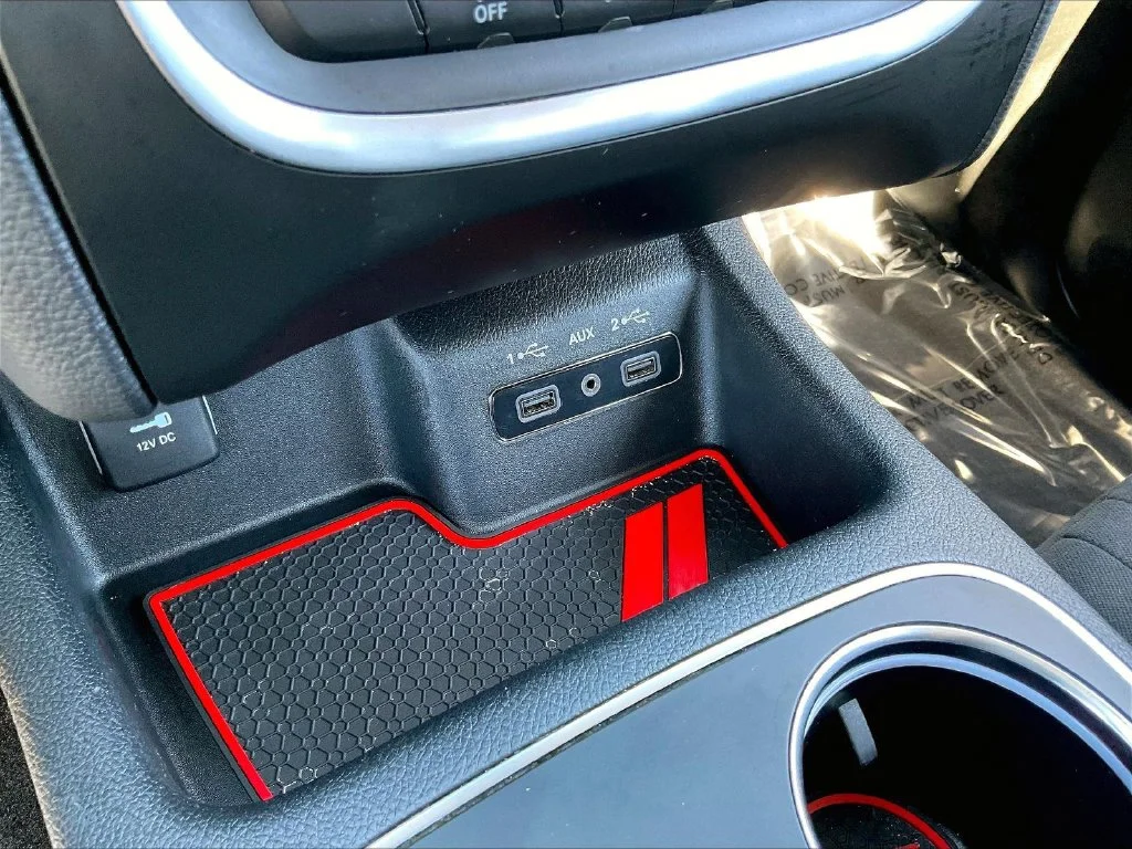 Used 2019 Redline 2 Coat Pearl Dodge SXT image 15