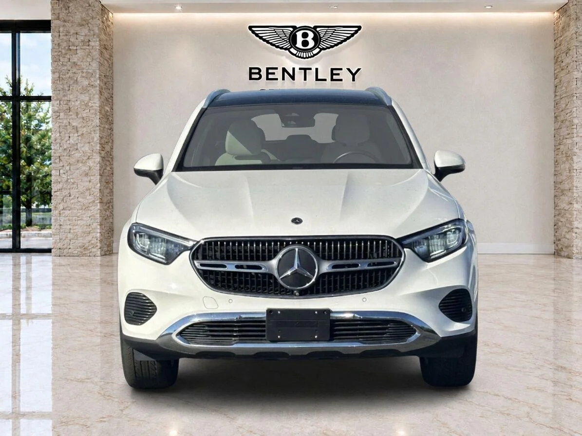 Used 2023 Polar White Mercedes-Benz GLC 300 image 8