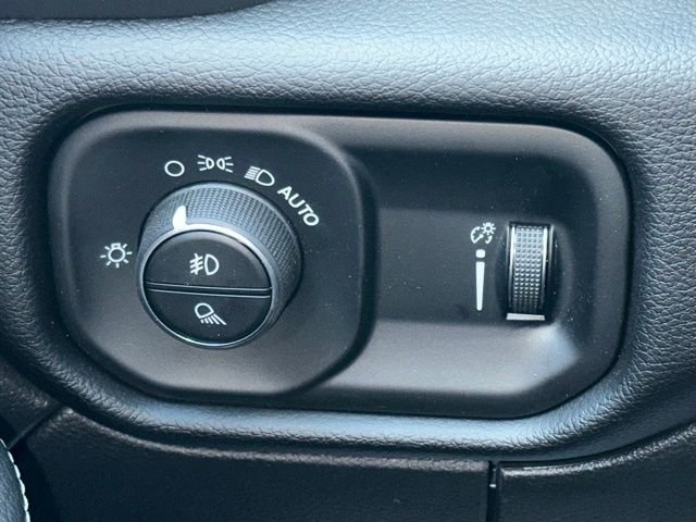 2025 RAM 2500 Big Horn - Photo 18