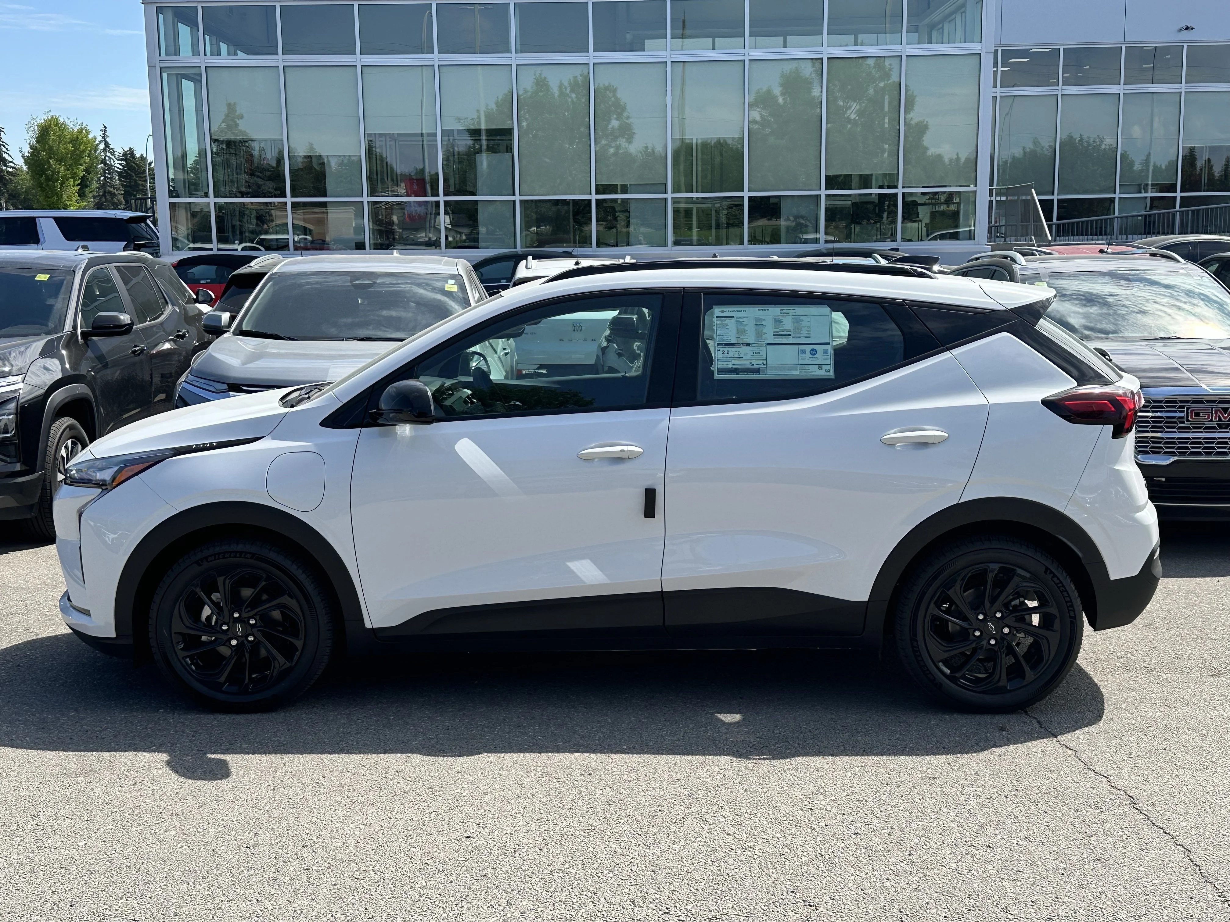 New 2027 Summit White Chevrolet RS image 3