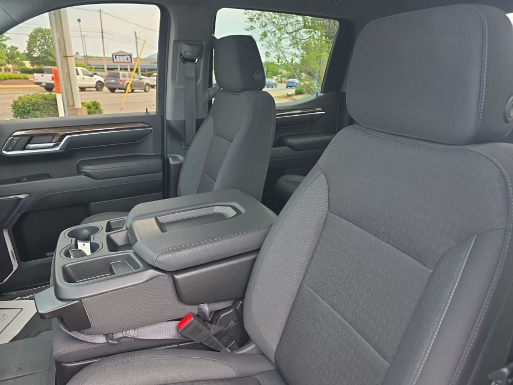 Used 2024 Gray Chevrolet LT image 12