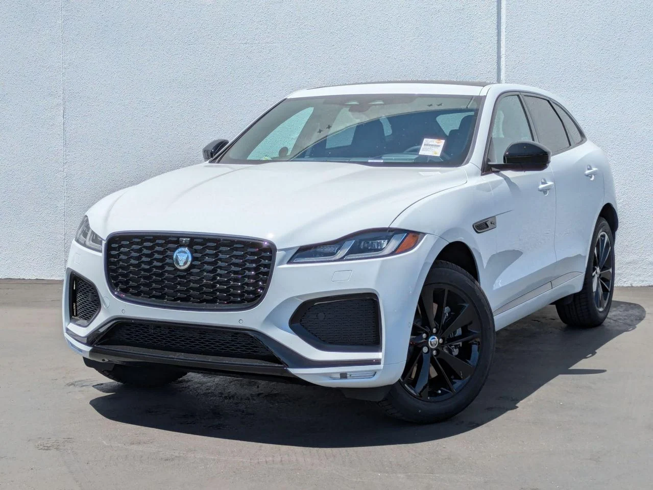 2026 Jaguar F-PACE P250 R-Dynamic S's photo