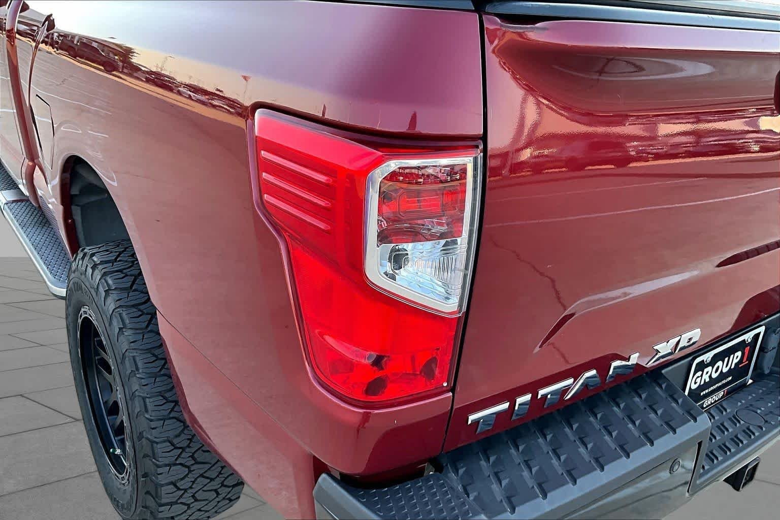 Used 2018 Cayenne Red Nissan S image 31