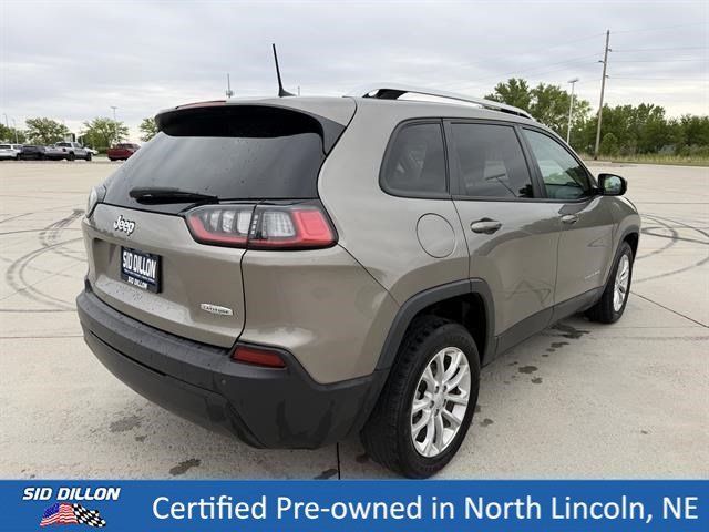Used 2020 Light Brownstone Pearlcoat Jeep Latitude image 8