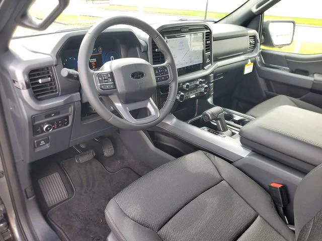 New 2026 Carbonized Gray Metallic Ford XLT image 16