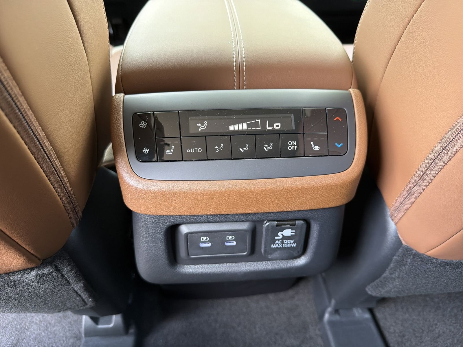 New 2026 White Nissan Platinum image 4